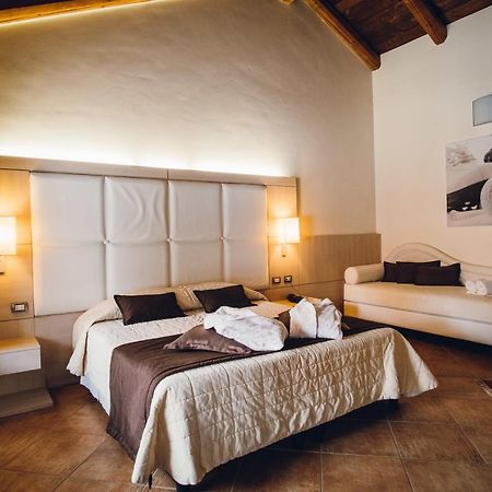 Hotel Ultimo Borgo Settimo Torinese Exterior foto