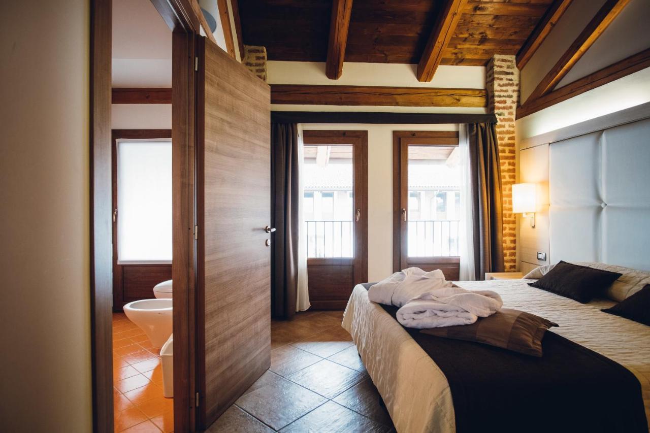 Hotel Ultimo Borgo Settimo Torinese Exterior foto